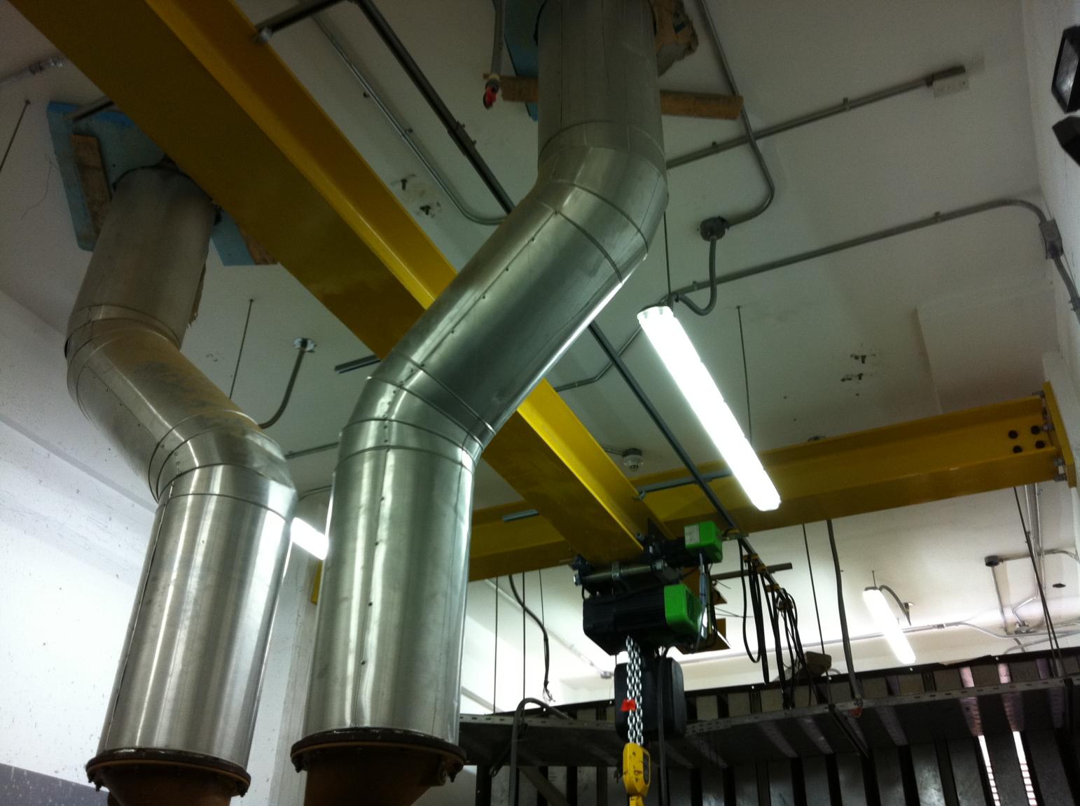 Overhead crane beam and chain hoist